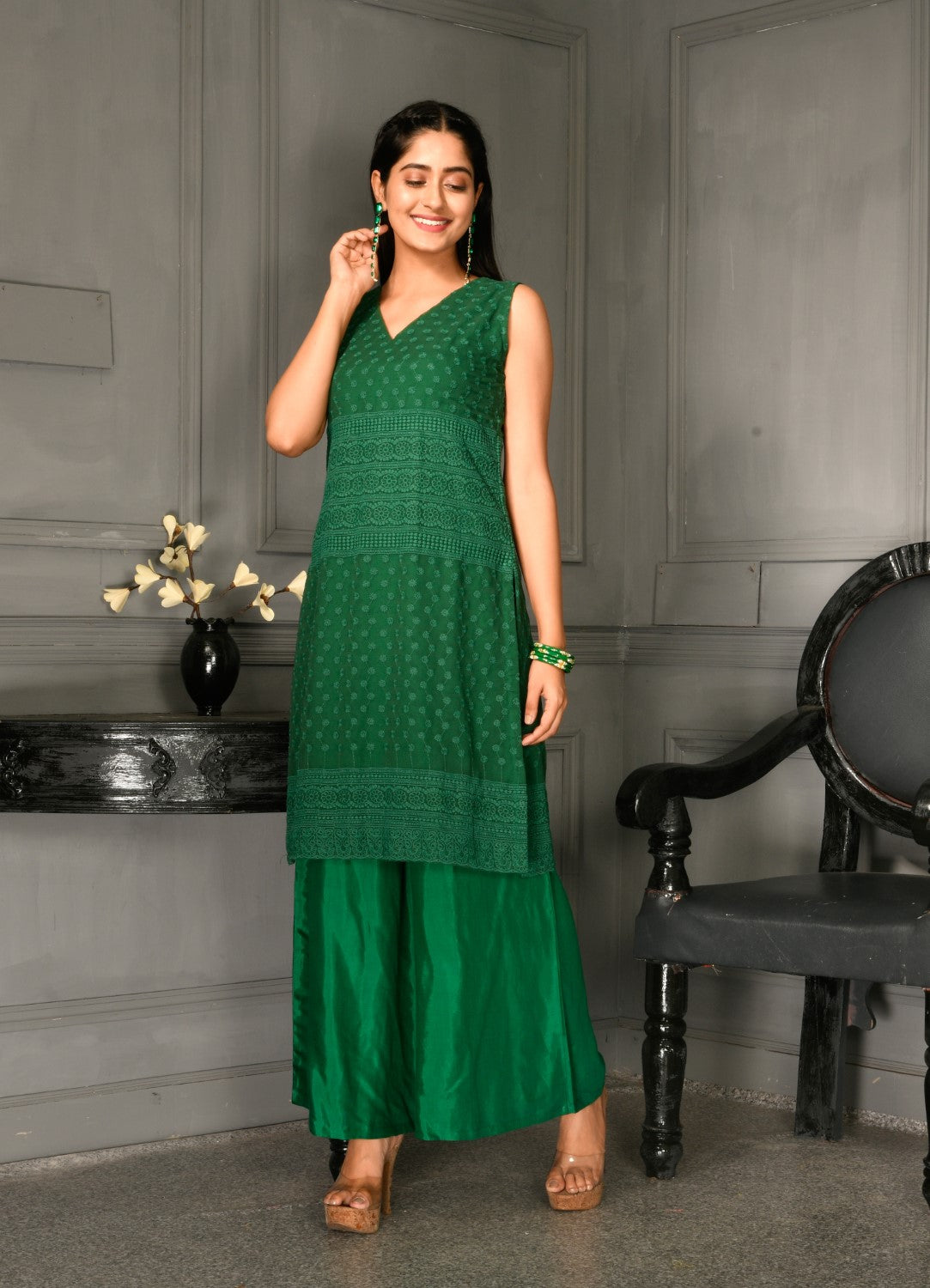 Green Color Ladies Rayon Kurti With White Plazzo With Ordinary Embroidery  Work Bust Size: 35-36 Inch (in) at Best Price in Delhi | At Enterprises